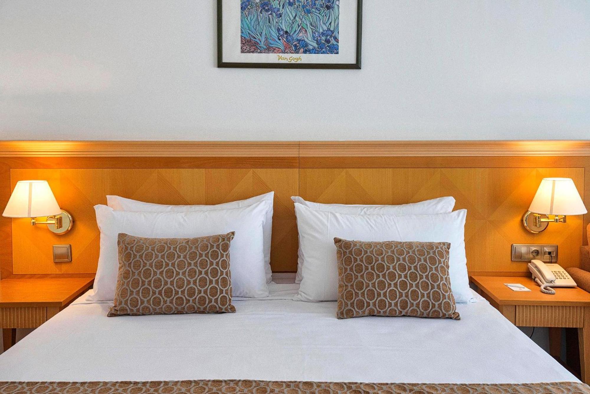 Double Room with Pool View