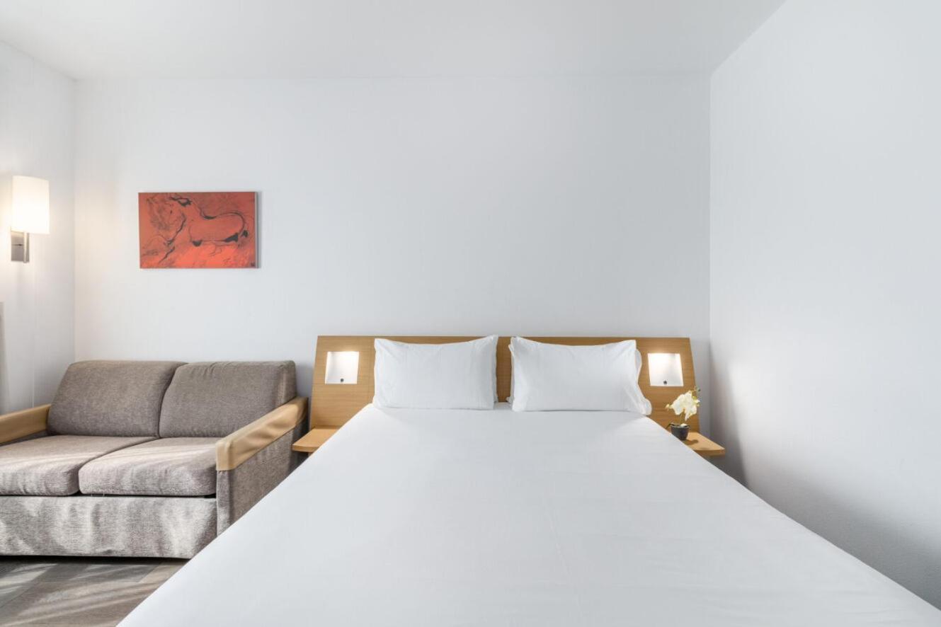 Double Room - Romantic Package,1548354148:JPEG