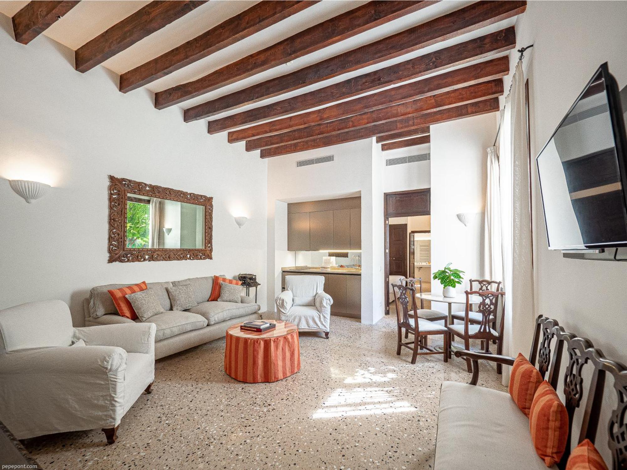 Comfort Two Bedroom Apartment