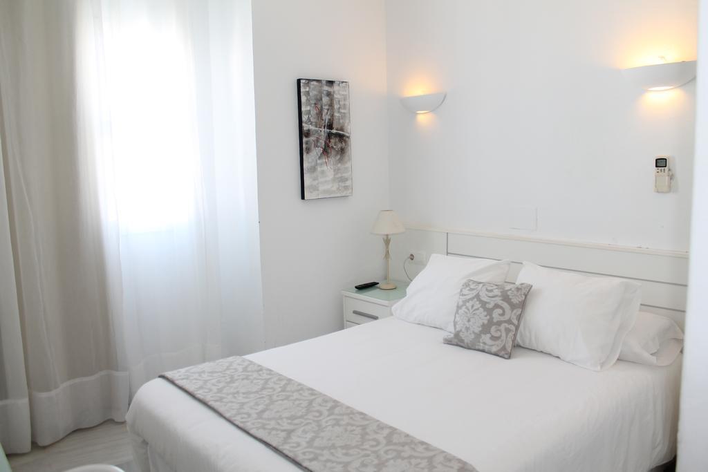 Economy Double or Twin Room