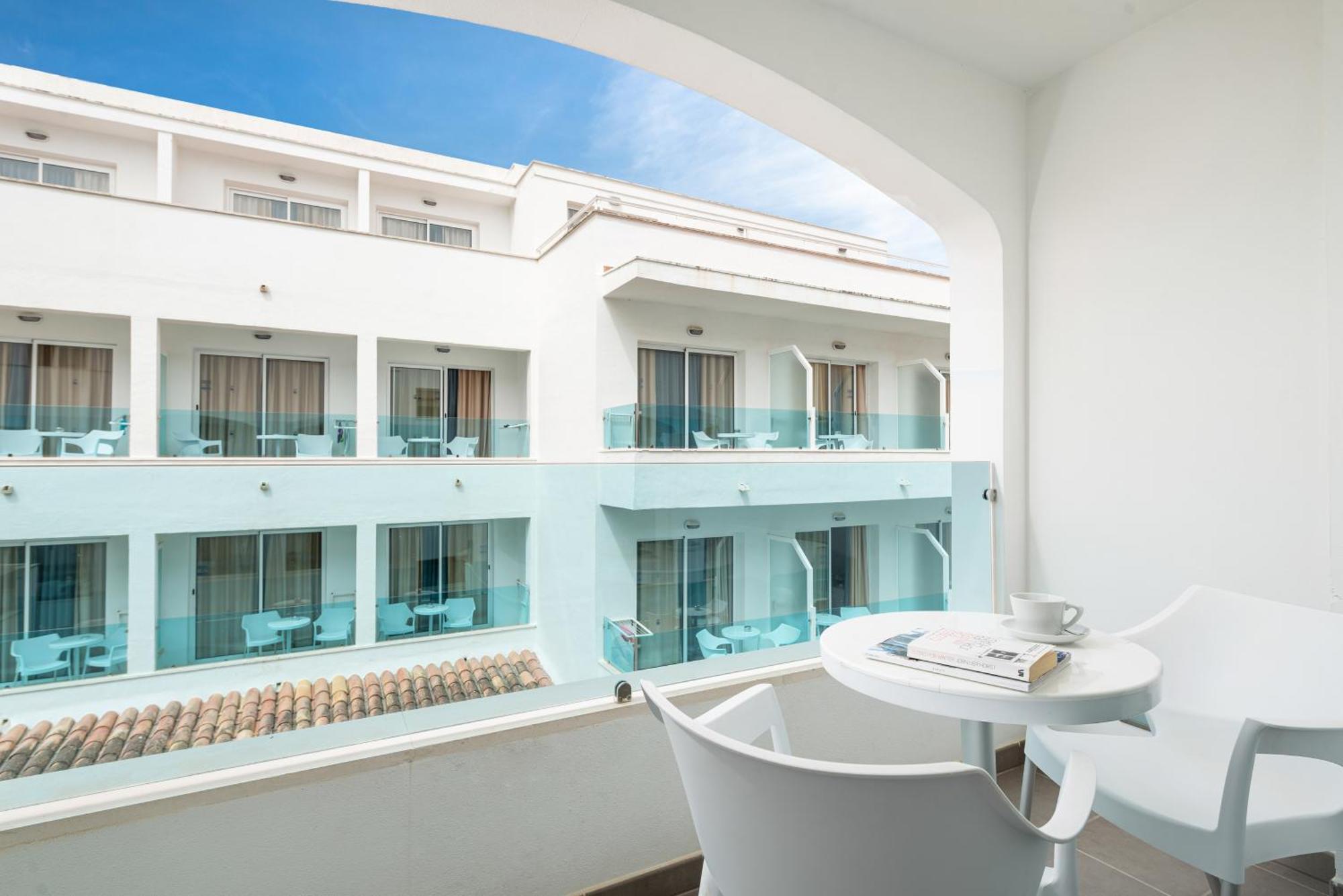 Superior Double Room with City View