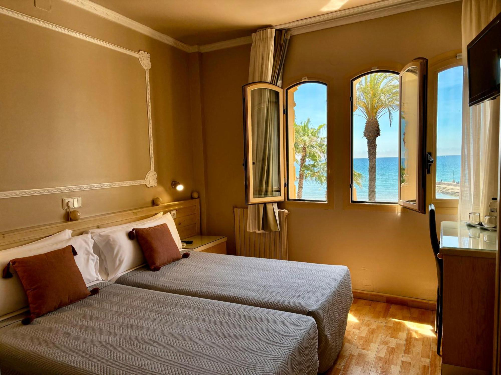 Double or Twin Room with Sea View,1657137339:JPEG