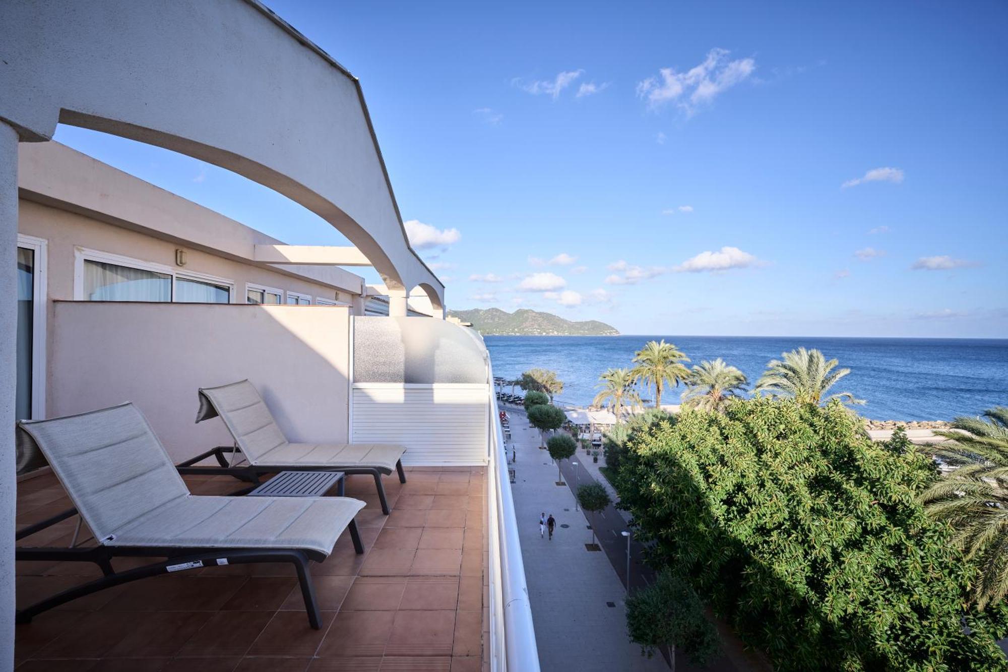 Double Room with Terrace and Panoramic Sea View