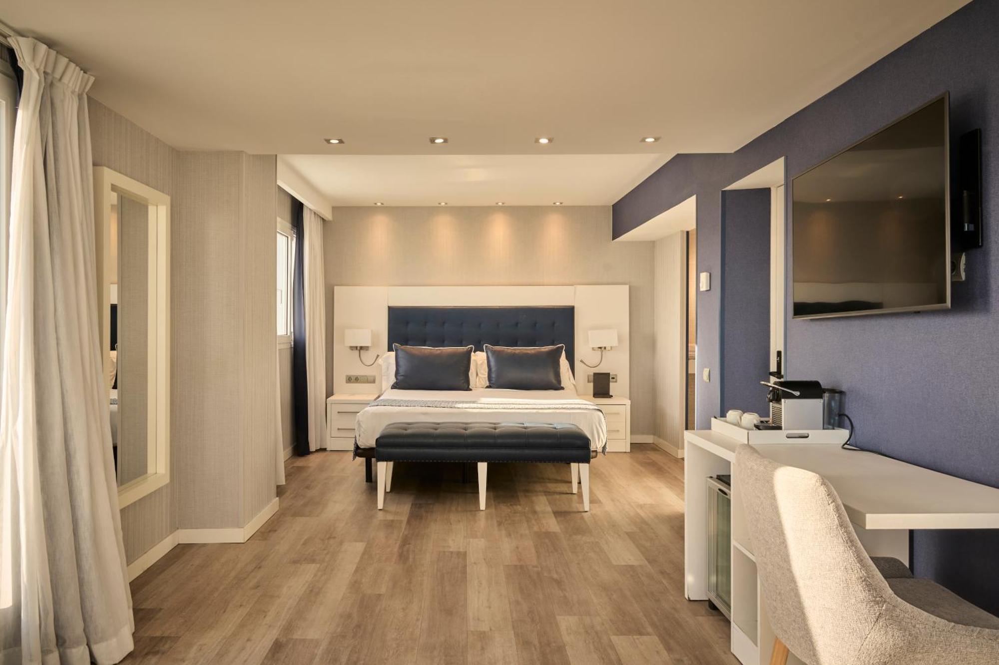Suite with Private Pool