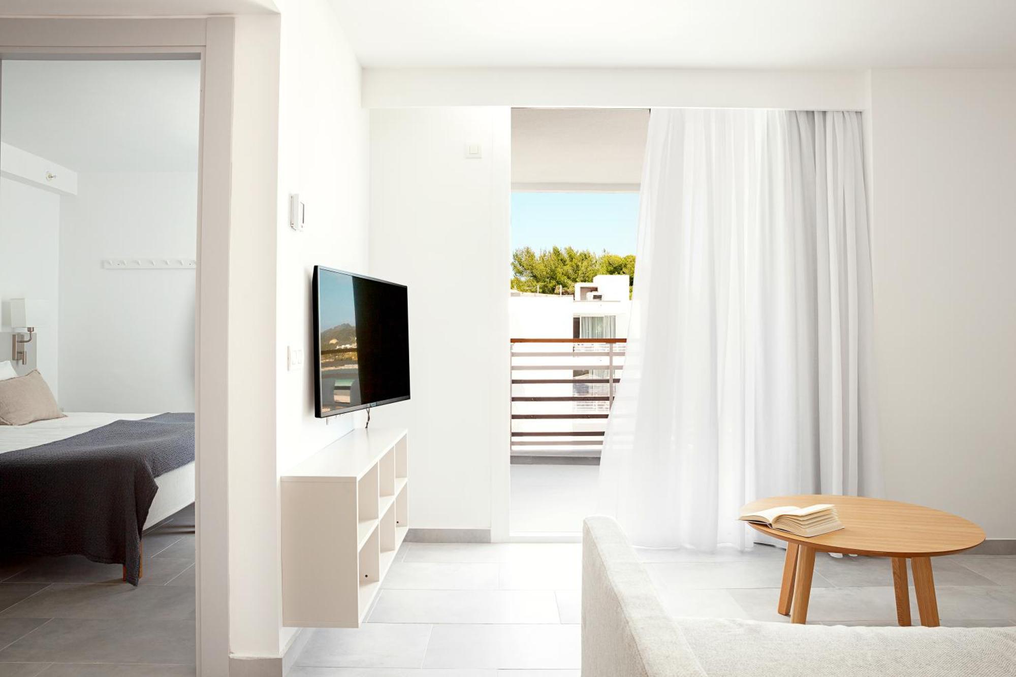 Apartment with View and Balcony