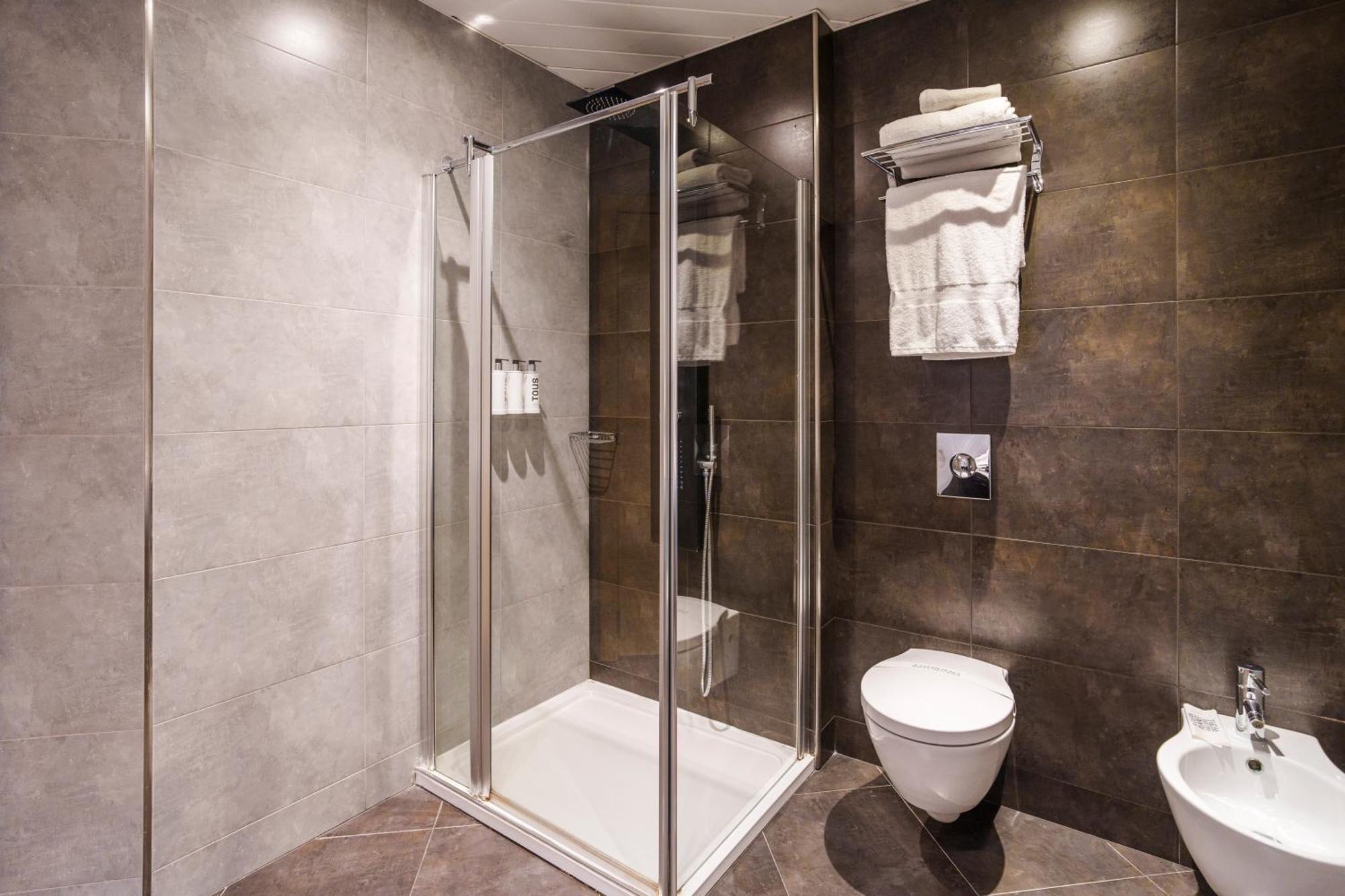 Quarto Premium com Cama King-size e Vista