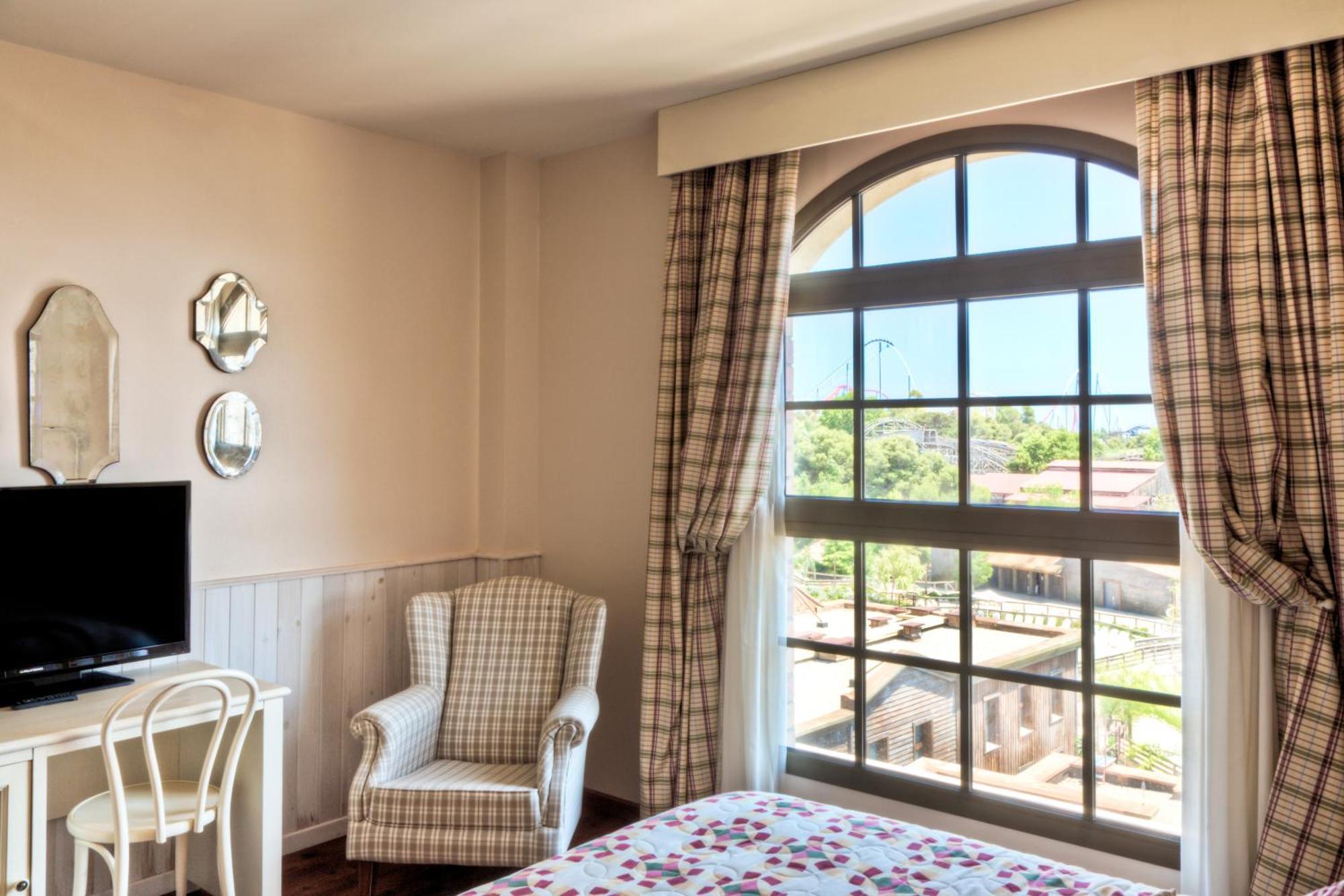 Standard Room Access to PortAventura Park 1 ticket to Ferrari Land