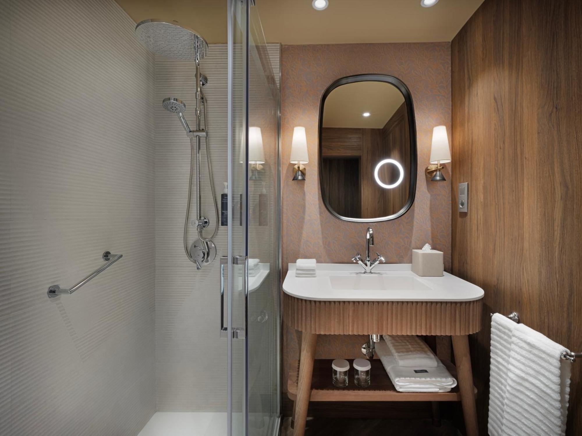 Deluxe Kamer met Kingsize Bed en Uitzicht over de Stad