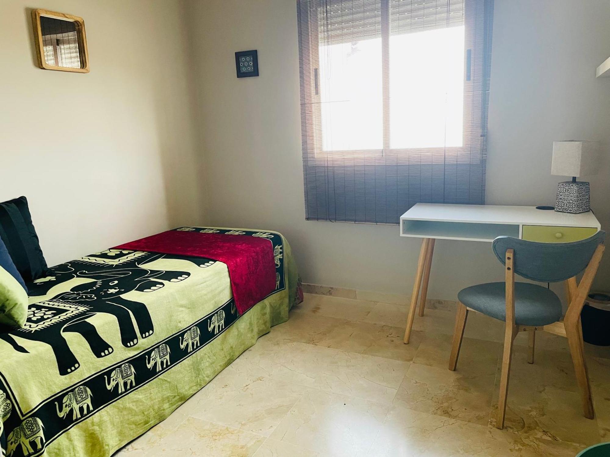 Deluxe Double Room with Extra Bed,1626419947:JPEG