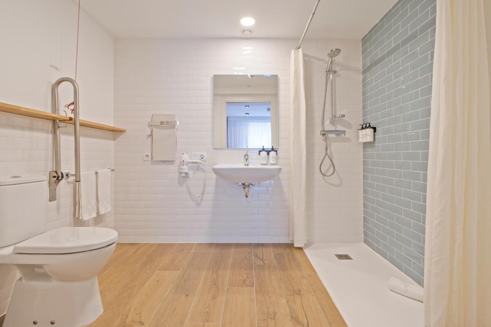 Double Room,1624813292:JPEG