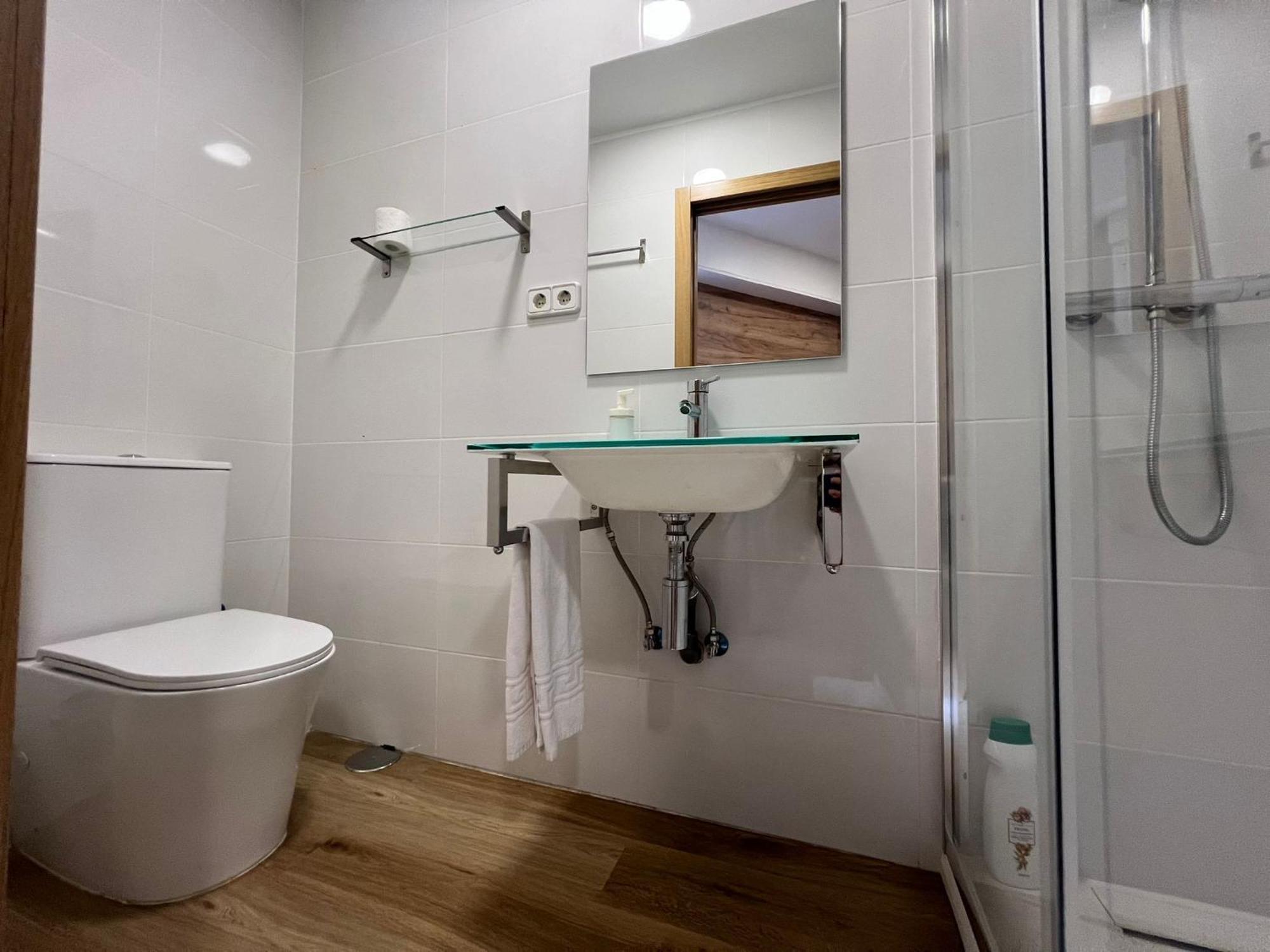 Double Room with Private Bathroom,1624821628:JPEG