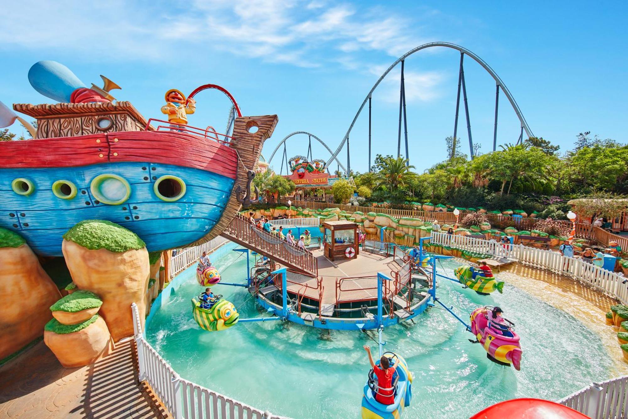 Duplex Superior Kamer 4* + PortAventura Park + 1 Toegang tot Ferrari Land (2 Volwassenen)