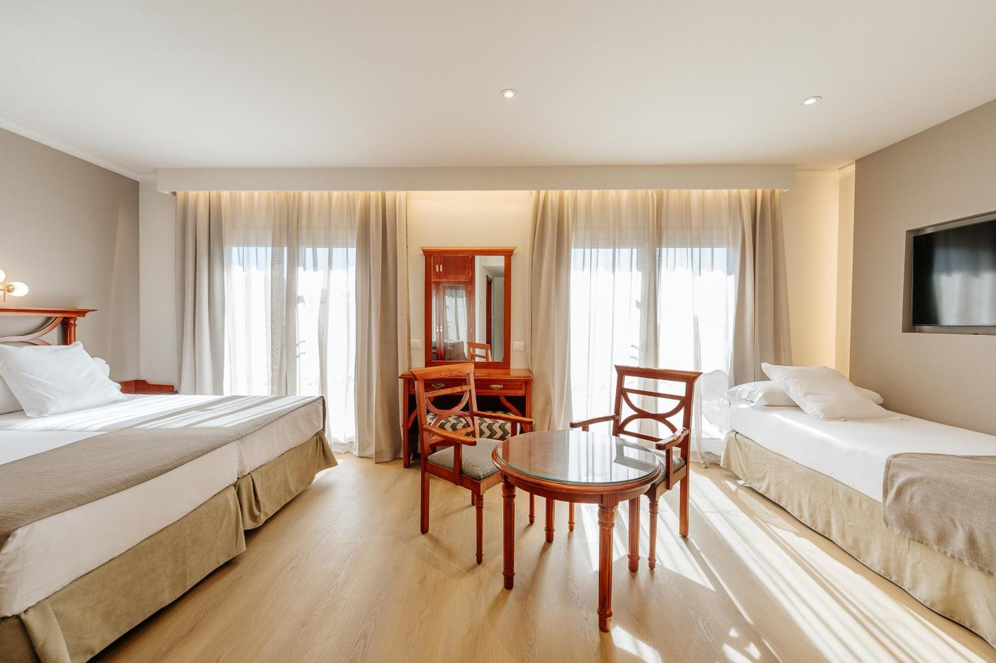 Comfort Triple Room