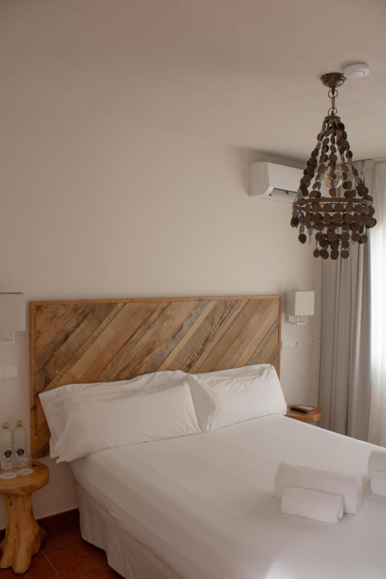 Twin Room Balcony,1642345590:JPEG