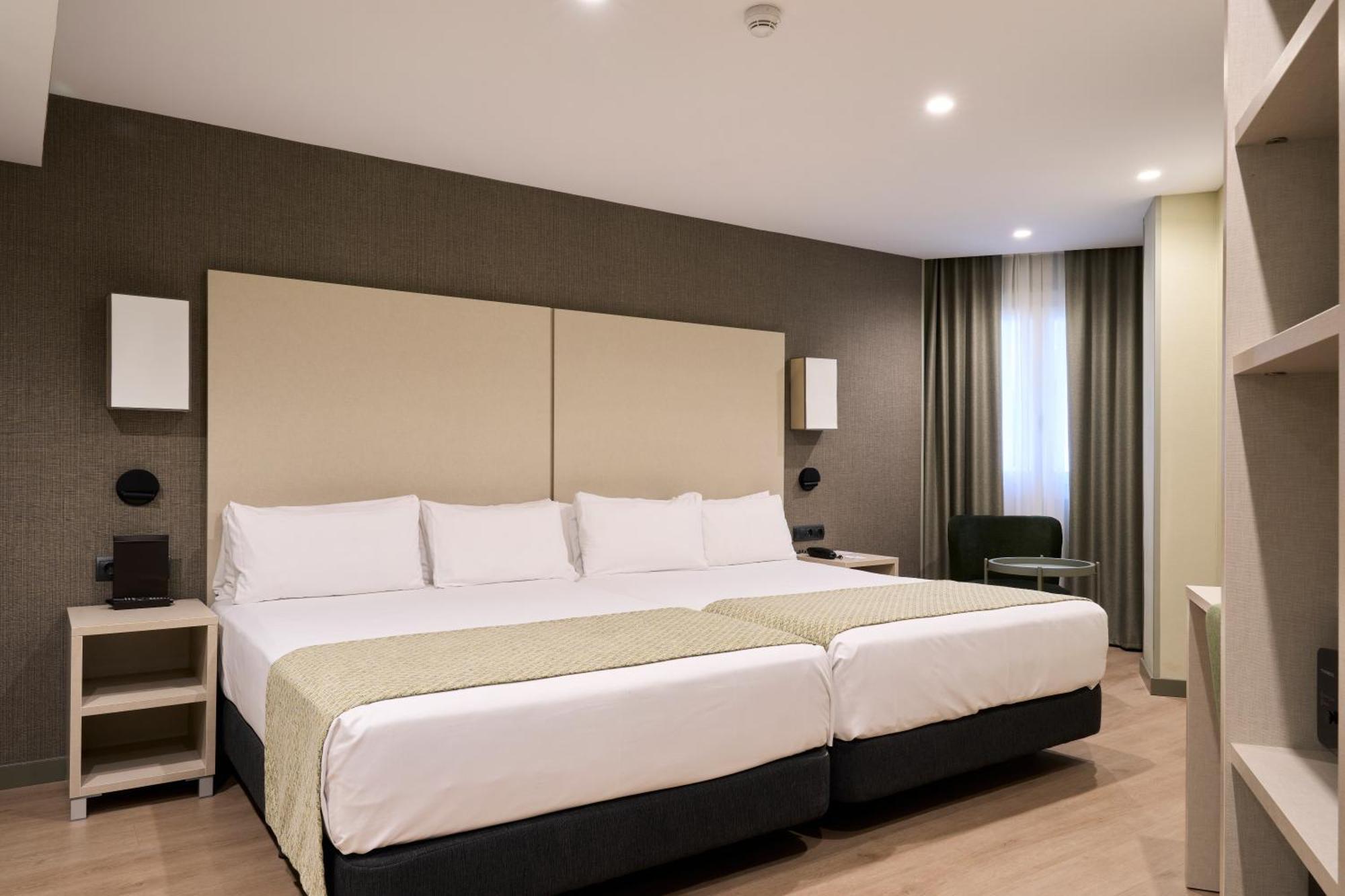 Quarto Familiar (4 Pessoas)