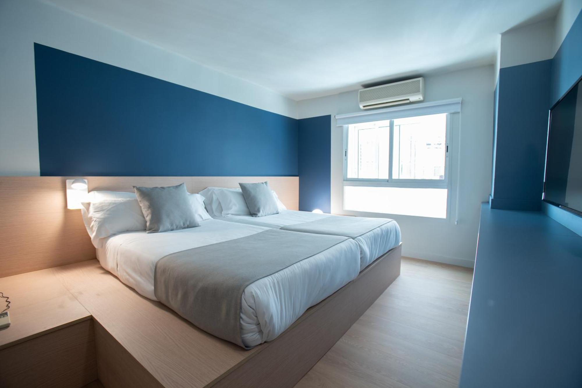Quadruple Room (2 Adults + 2 Children)