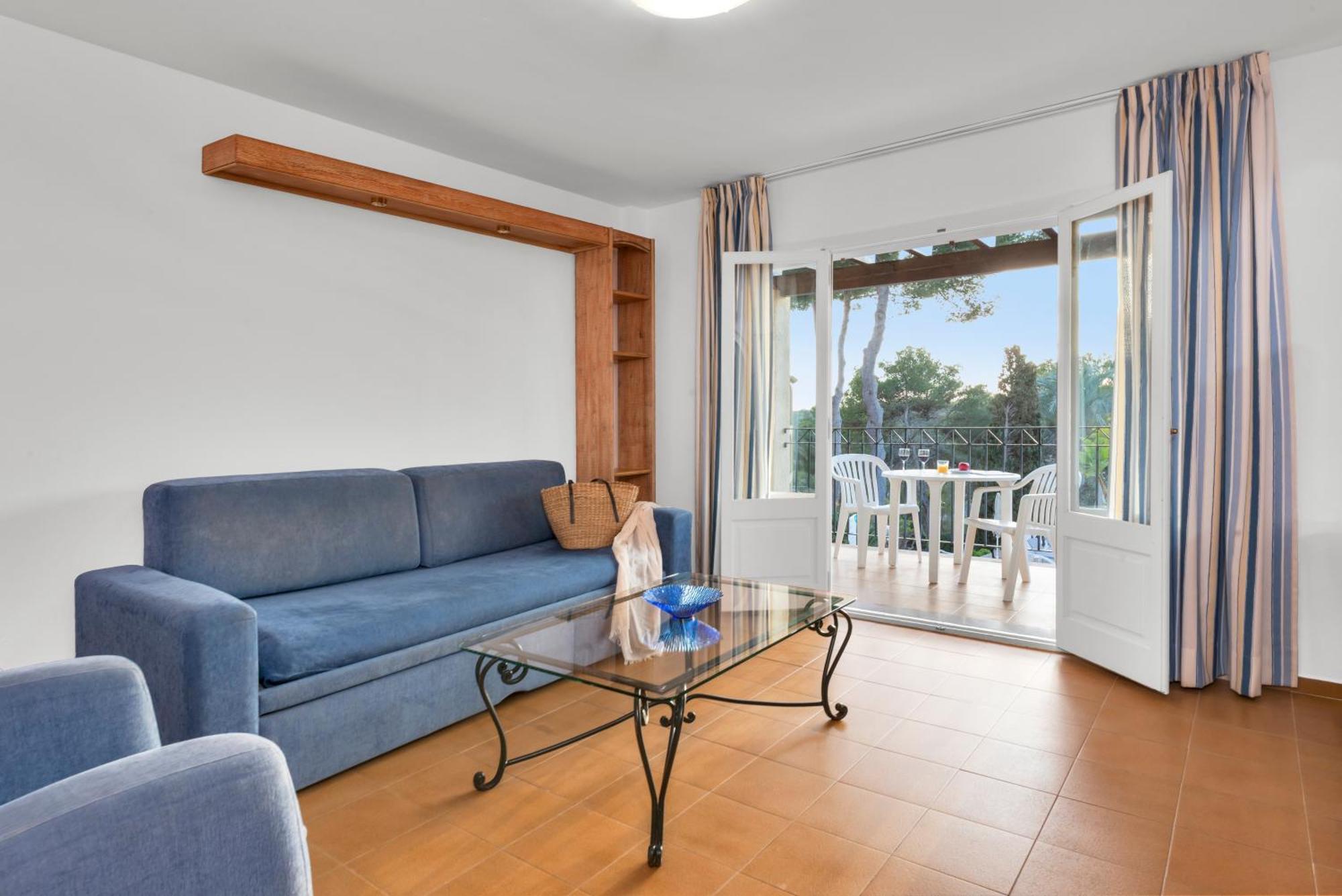 One-Bedroom Apartment,1661106624:JPEG