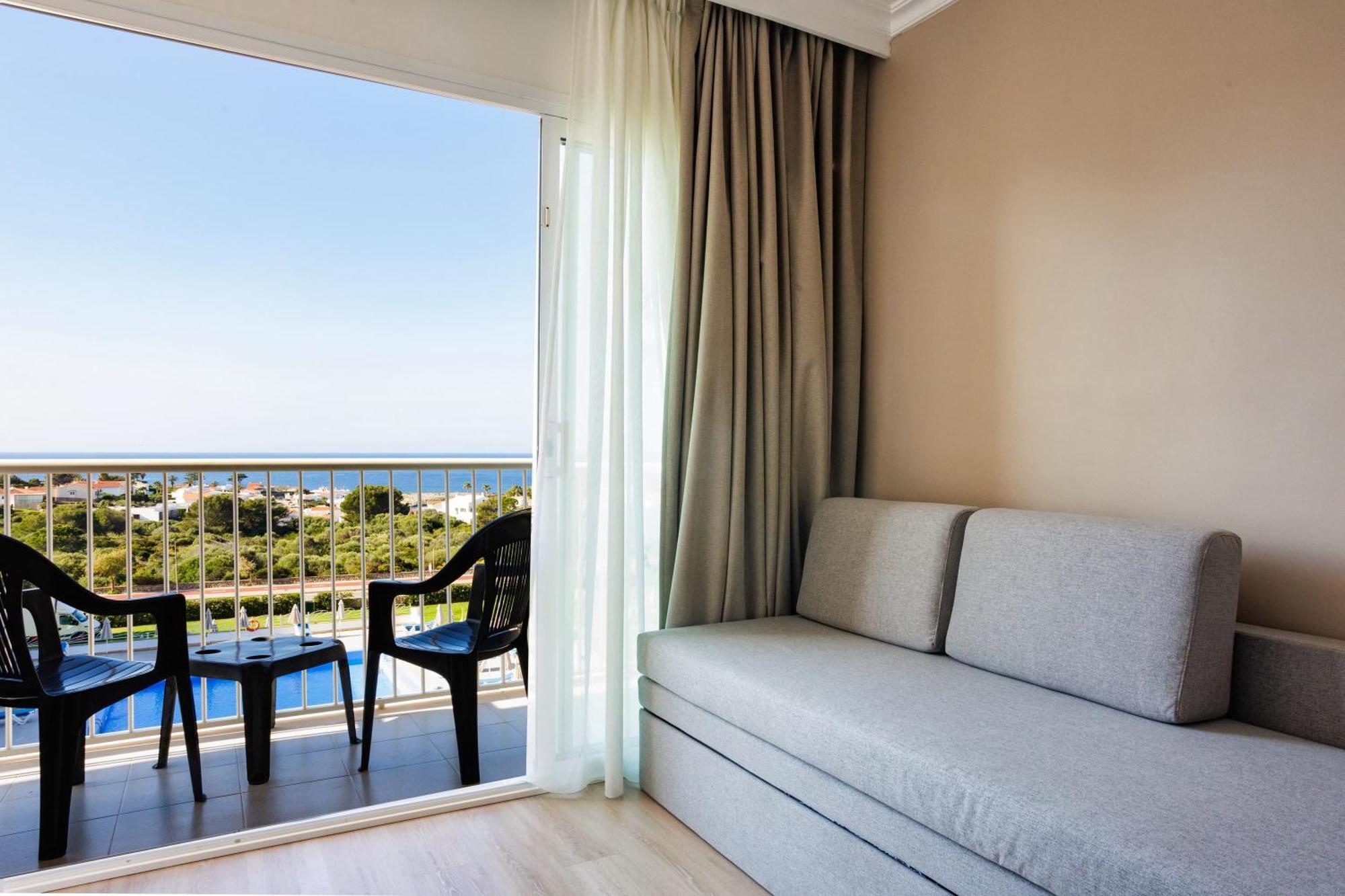 Twin Room with Sea View