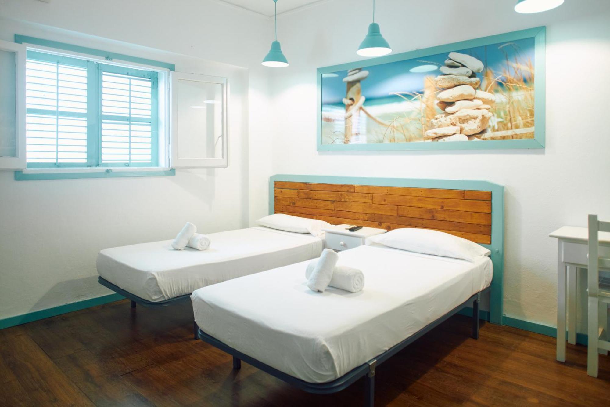 Twin Room,1661647673:JPEG