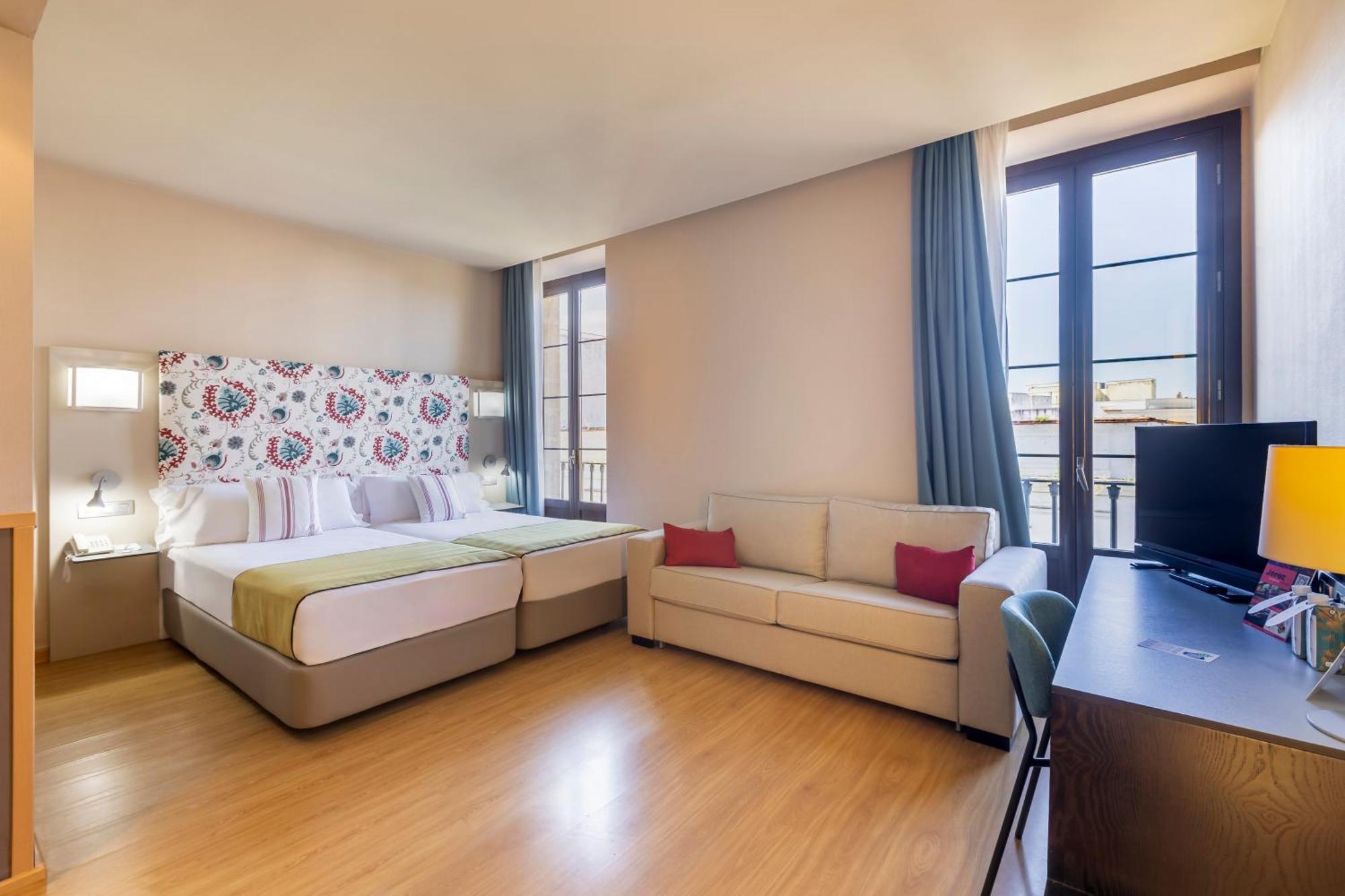 Double Room with Balcony,1669013440:JPEG