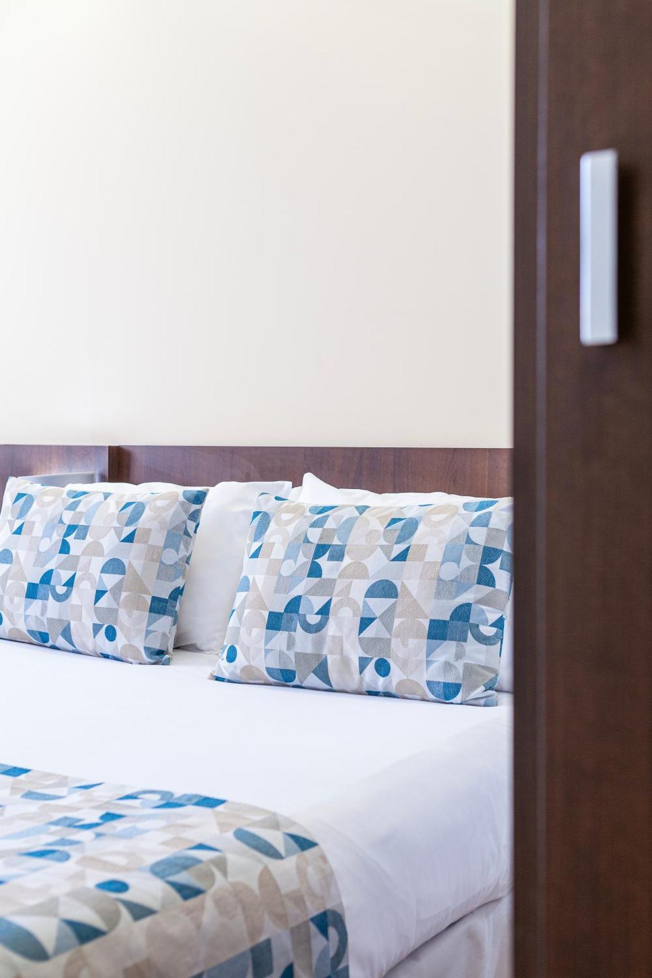 Standard Double or Twin Room (2 Adults)
