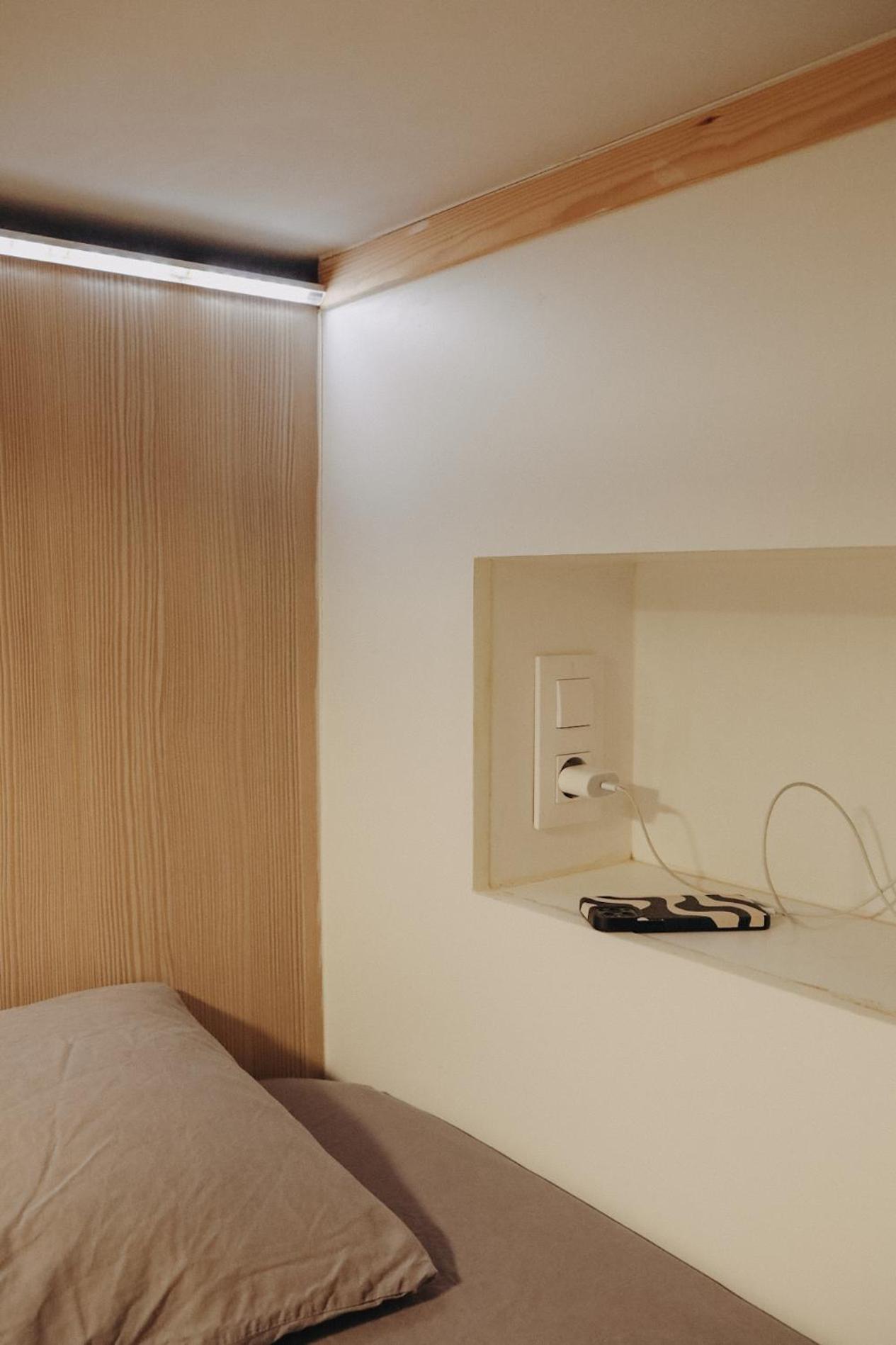 Bed in een Gemengde Slaapzaal met 10 Bedden