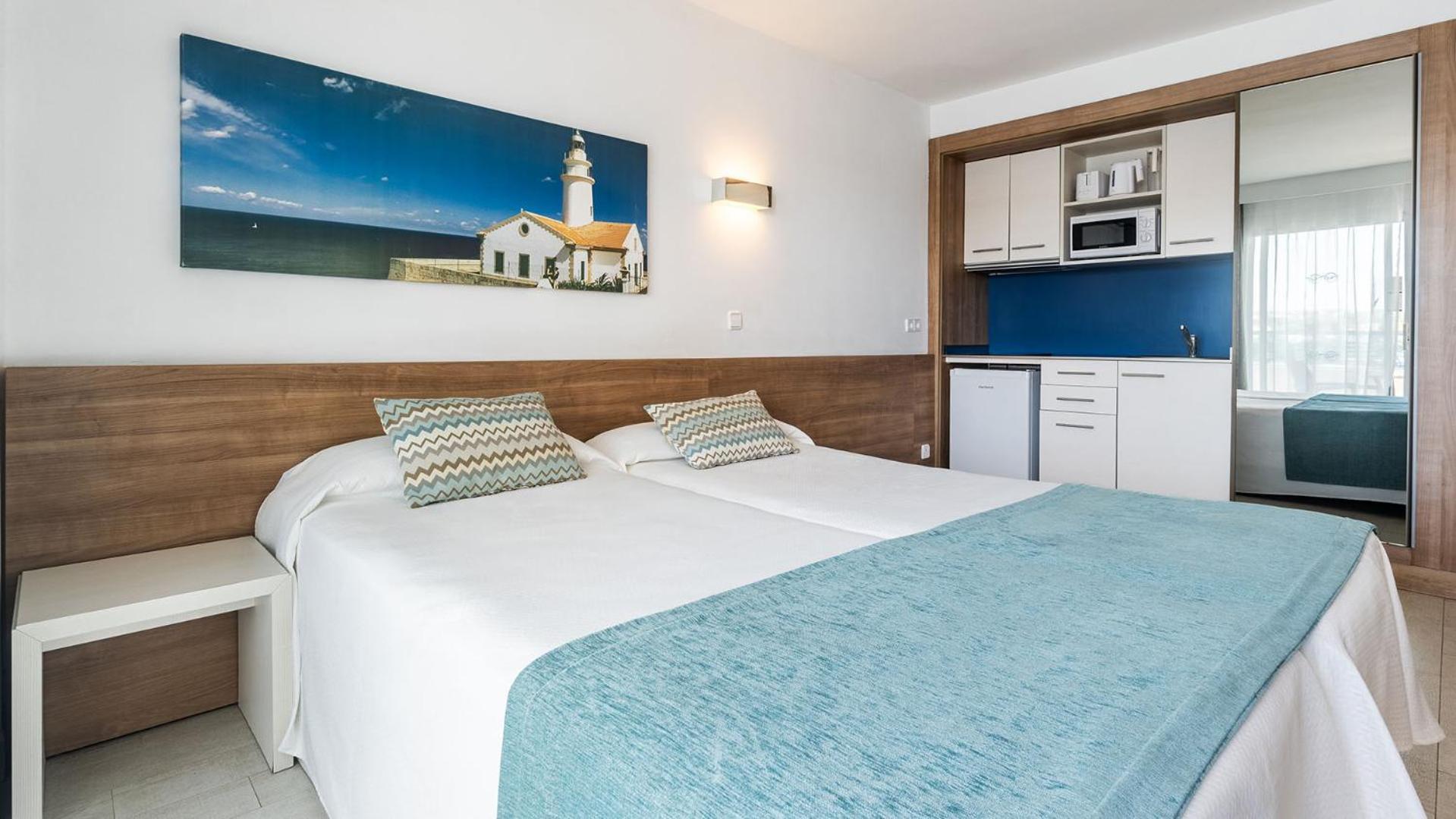 Studio with Sea View