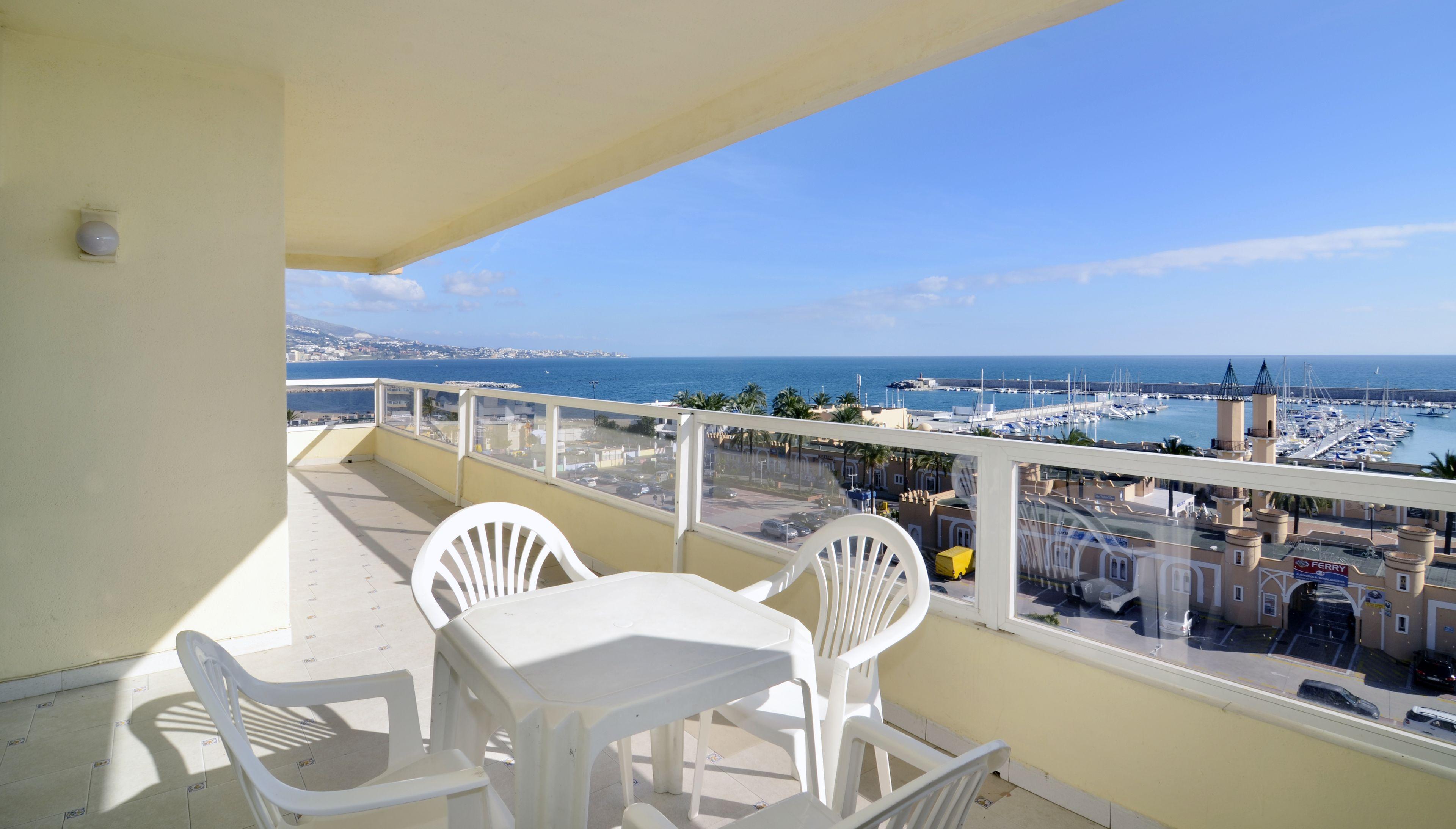 Two-Bedroom Apartment Sea View,692916099:JPEG