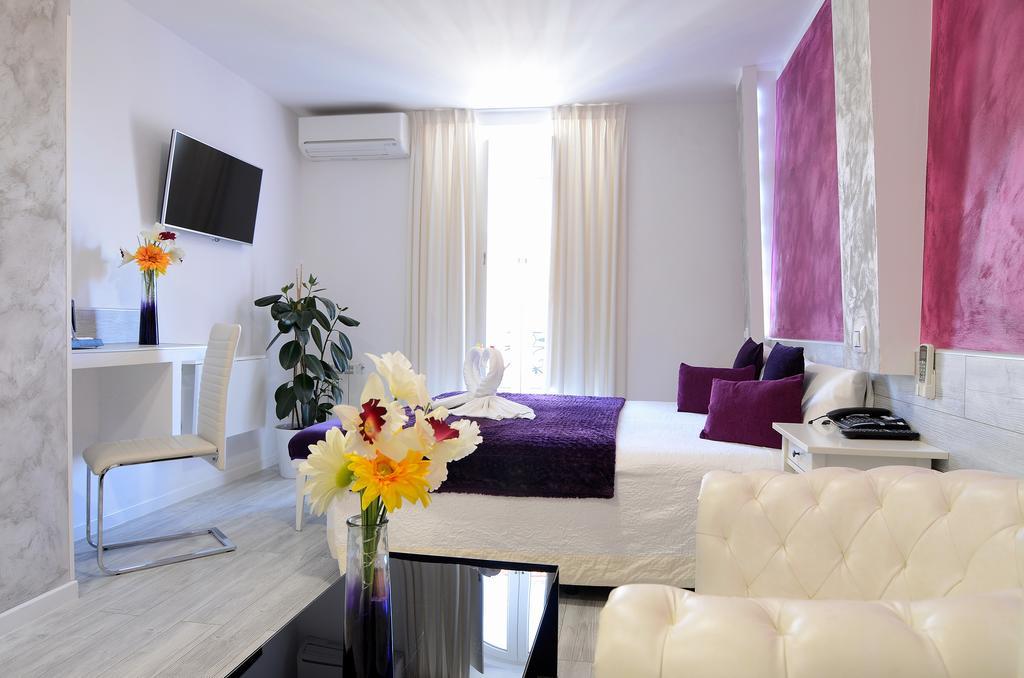 Superior Double Room,173966898:JPEG