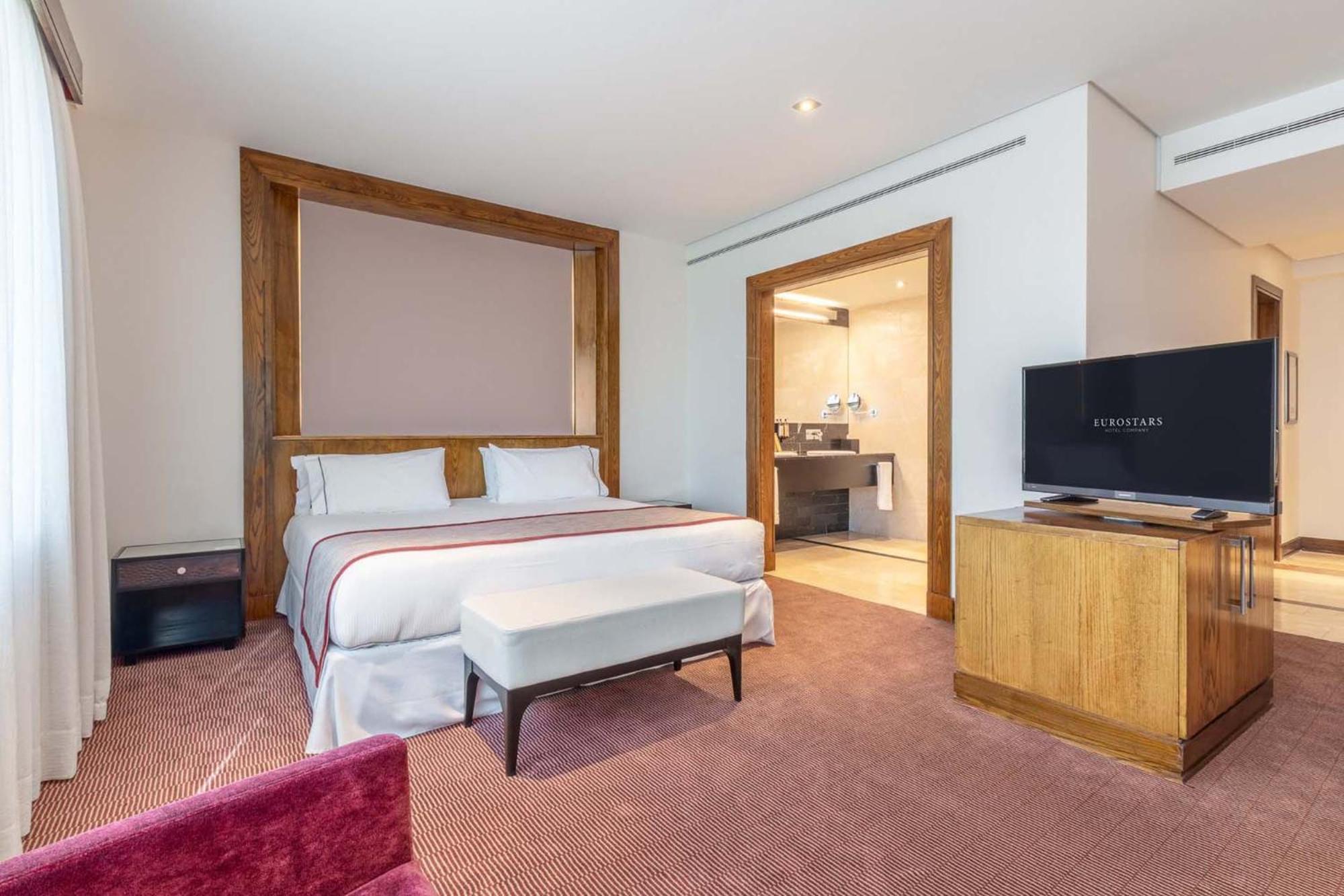 Deluxe Double Suite