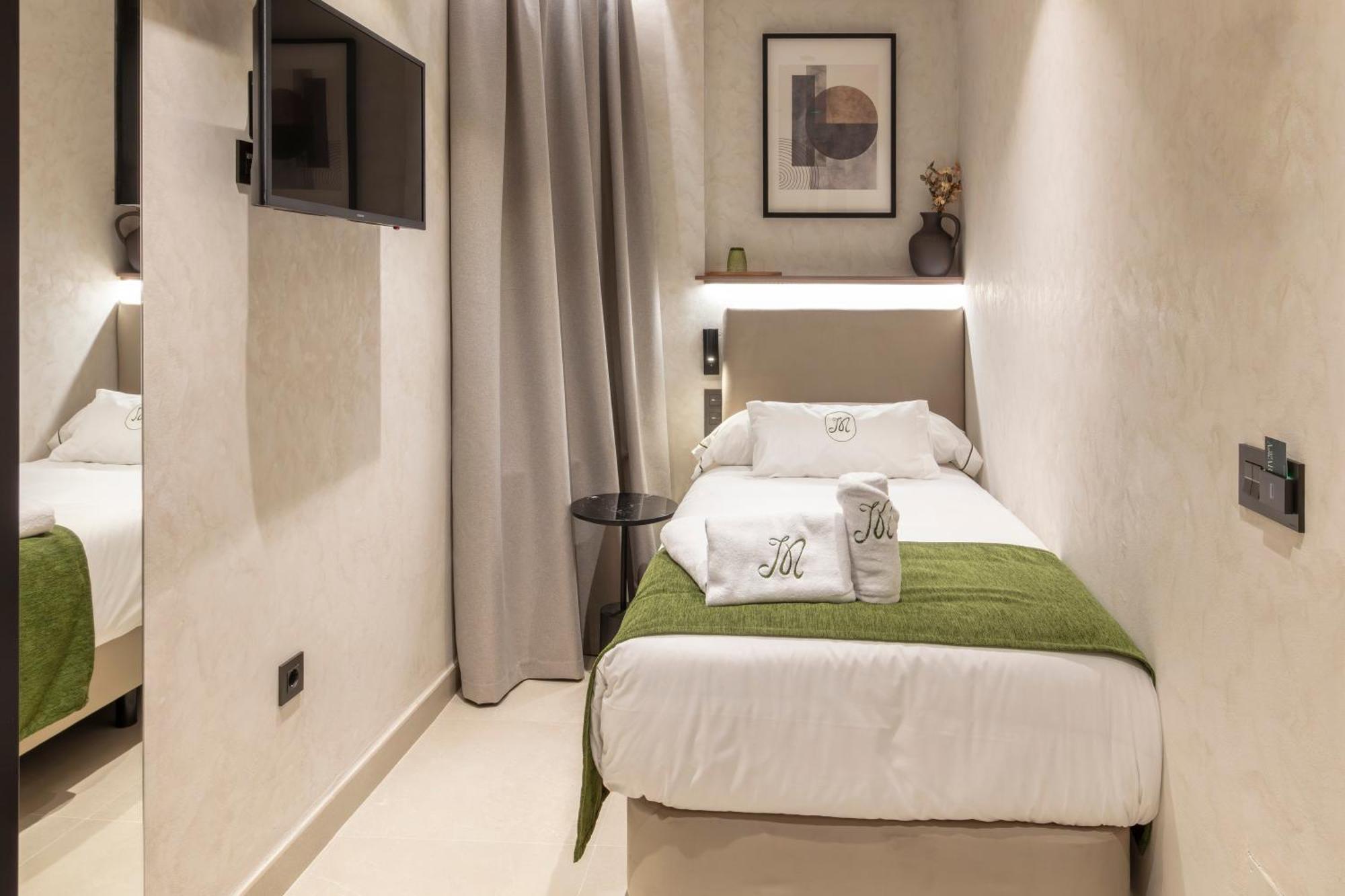 Single Room,1742630247:JPEG