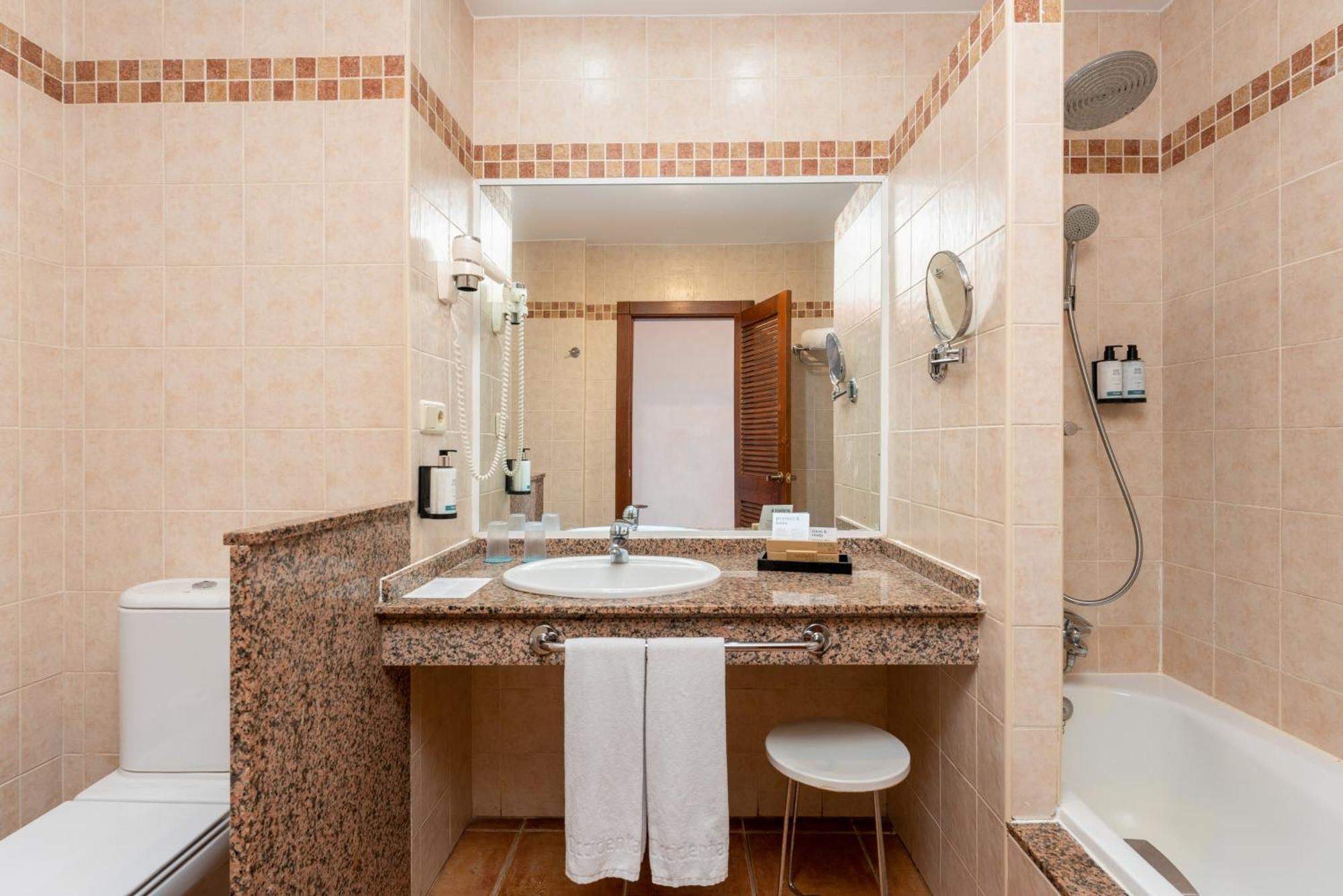 Deluxe Single Room with Sea View
