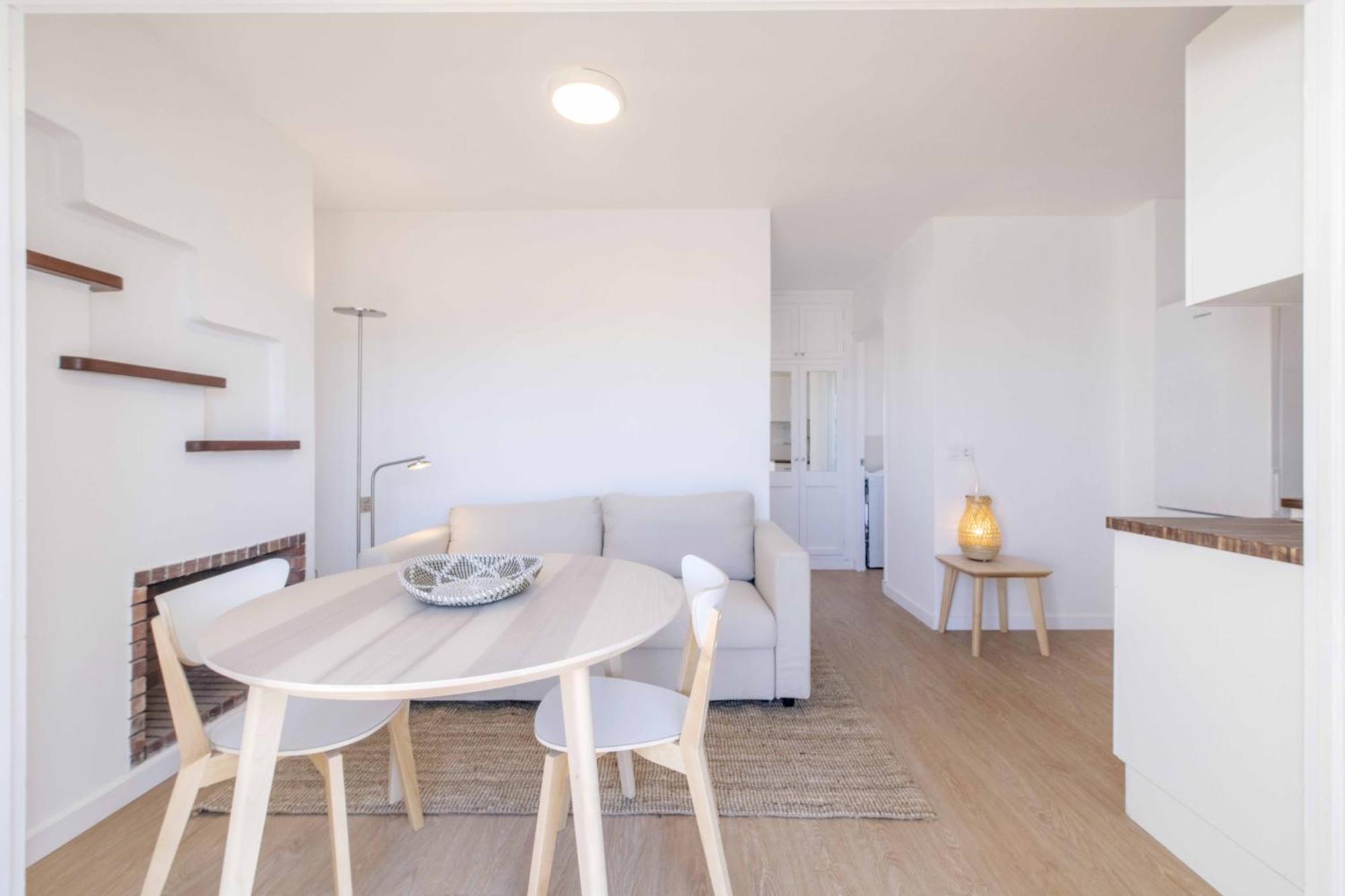 One-Bedroom Deluxe Apartment