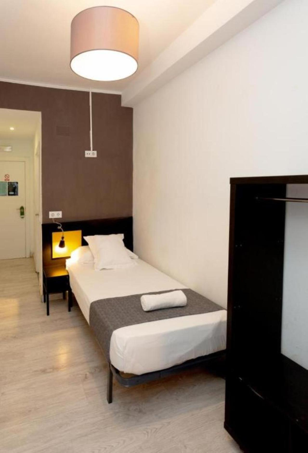 Single Room Private Bathroom