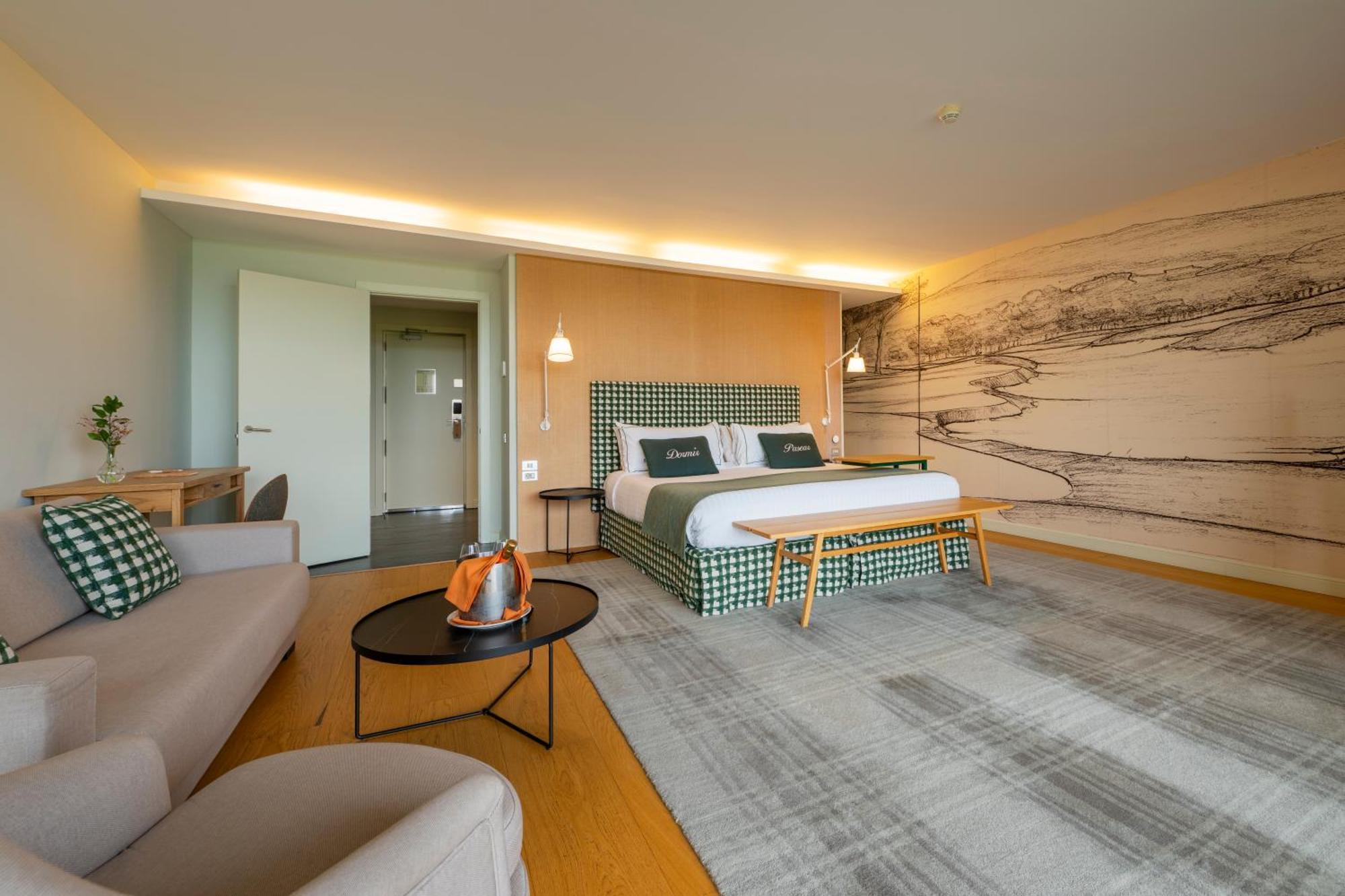 Suite Terrace,1756401541:JPEG