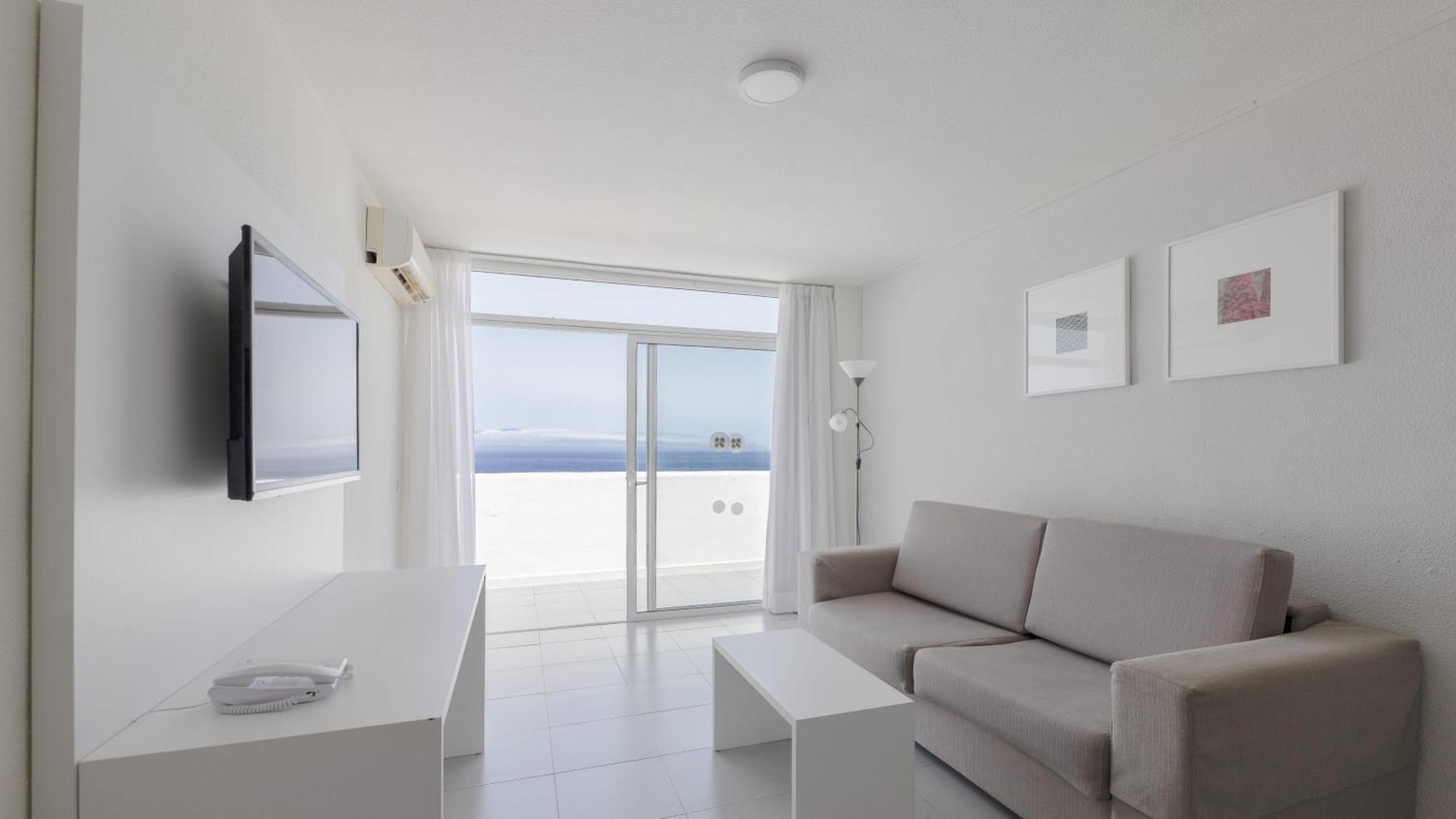 Standard Double or Twin Room with Sea View