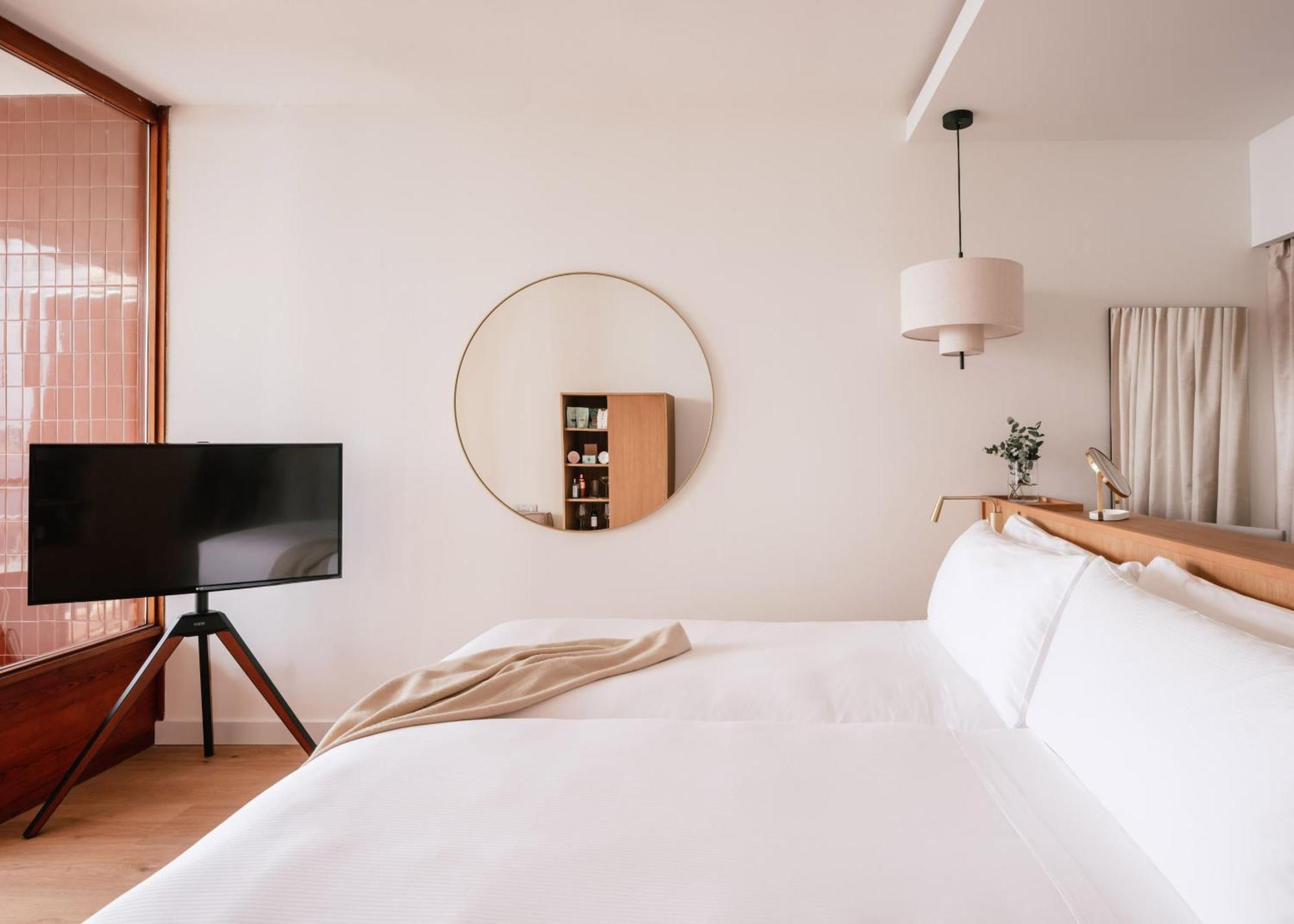 Deluxe Room with Sea View - Disability Access,1765165665:JPEG