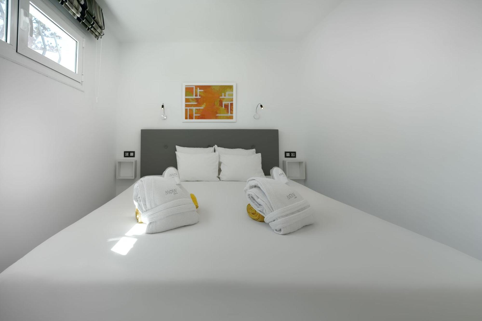 Superior One-Bedroom Apartment