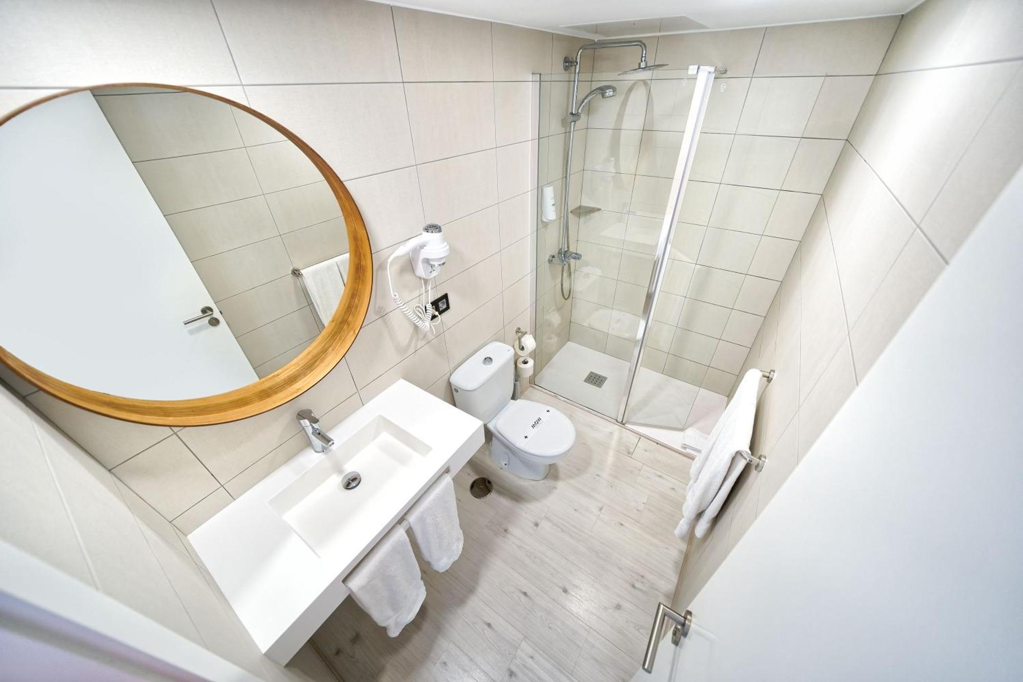 Superior One-Bedroom Apartment