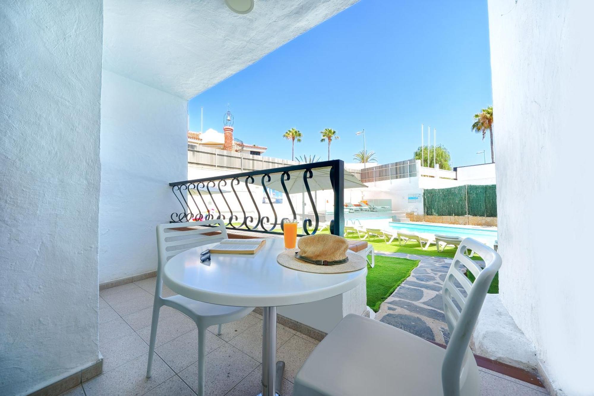 Superior One-Bedroom Apartment