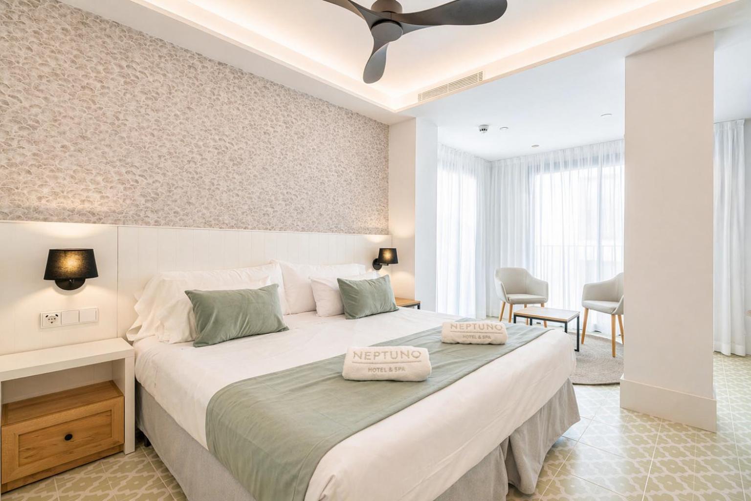 Double Room with Terrace and Outdoor Jacuzzi