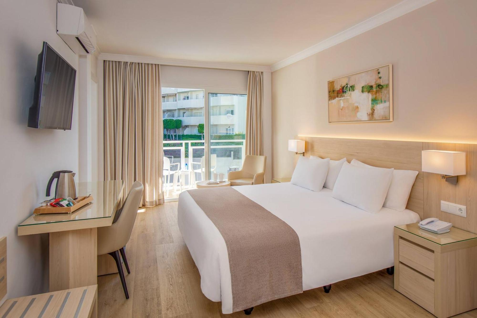 Superior Room with Lateral Sea View,1765837792:JPEG