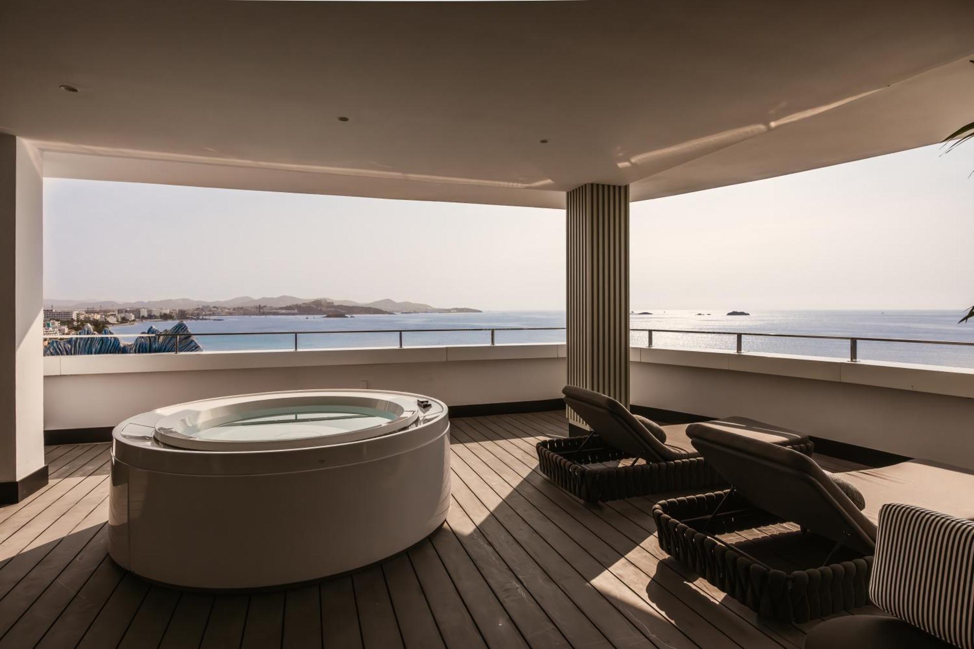 Suite I’m on The World - Ingresso Ushuaia Club incluso
