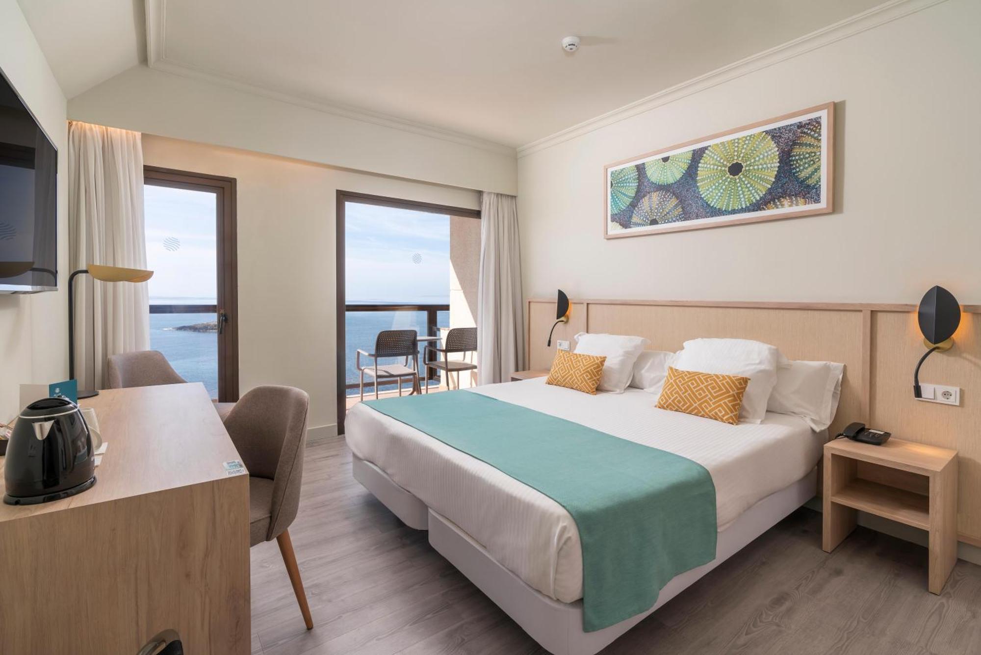 Chambre Double - Vue Frontale sur Mer