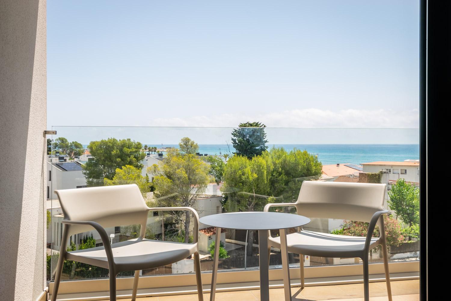 Double or Twin Room Sea View