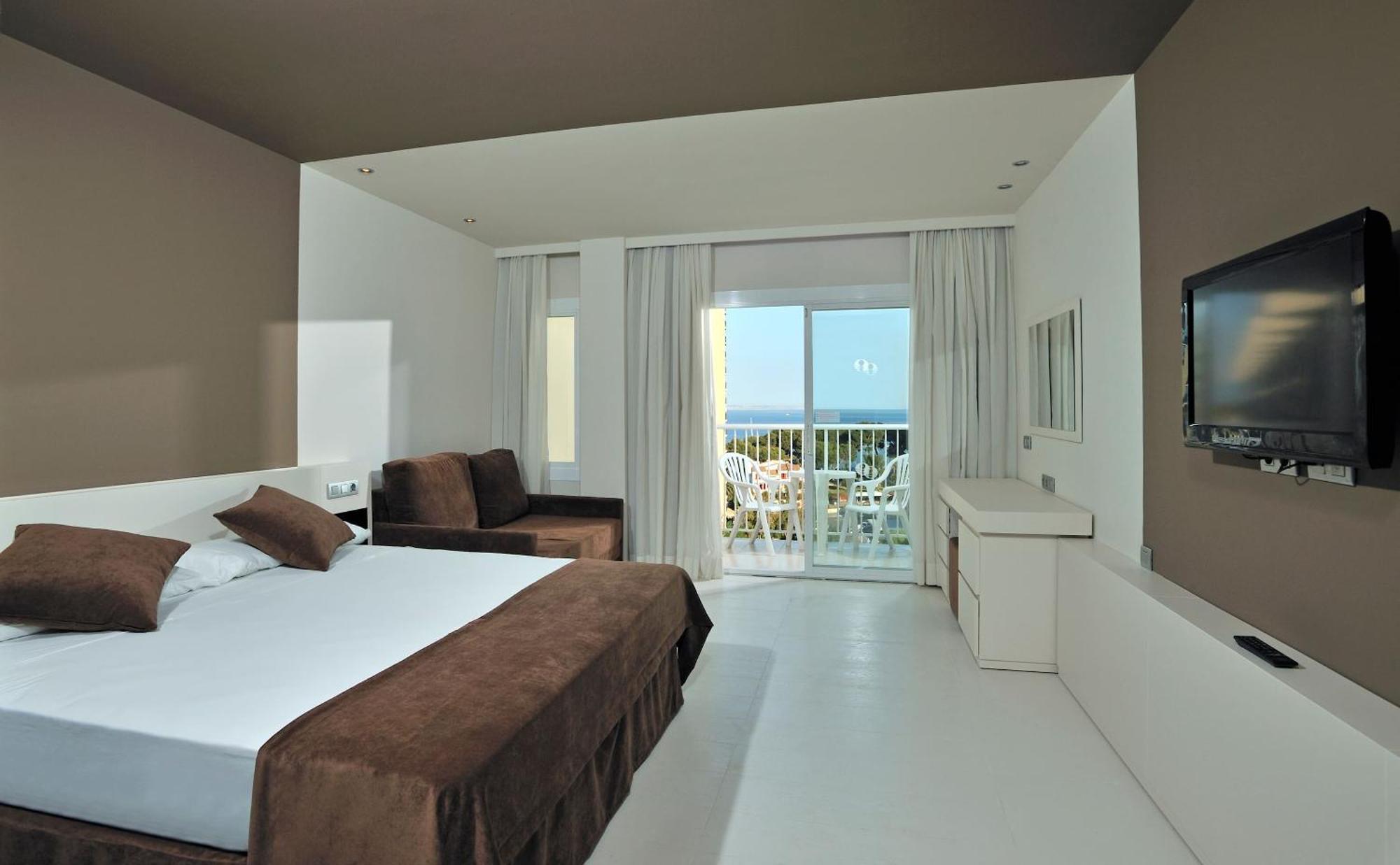 Xtra Family Room with Sea View