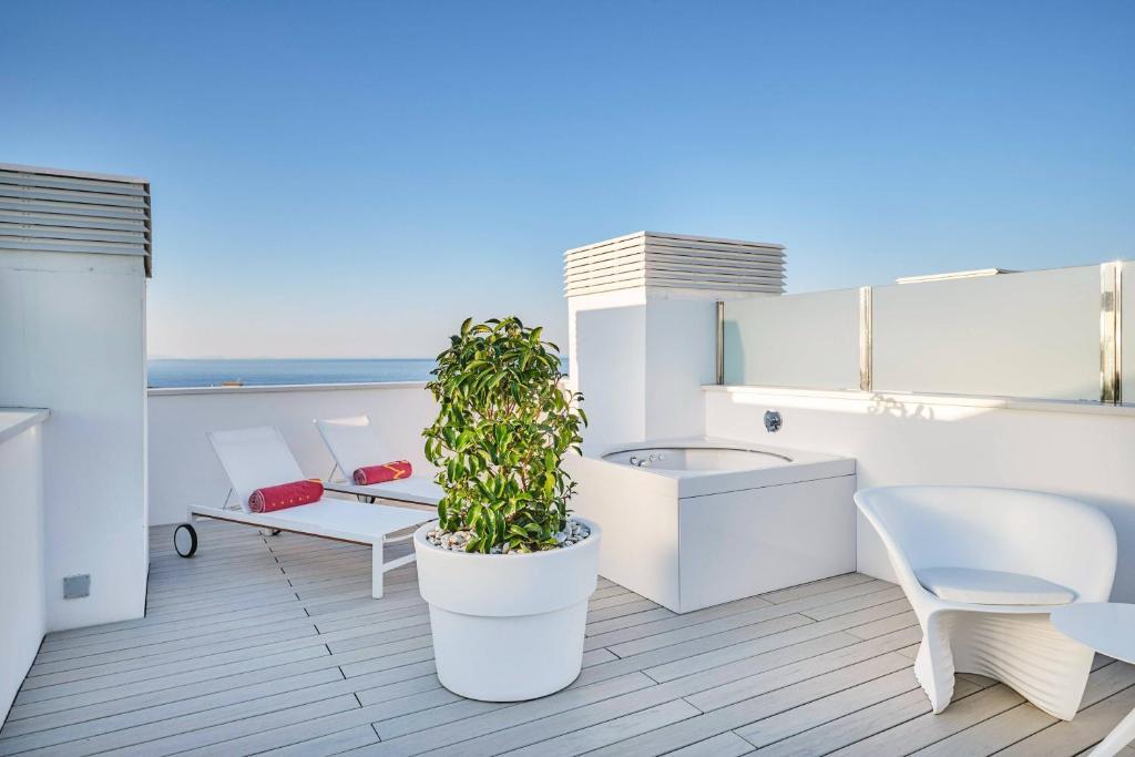 Camera Flower Sky con Terrazza