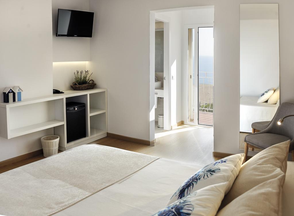 Camera Familiare Superior con Vista Mare (3 Adulti + 1 Bambino)