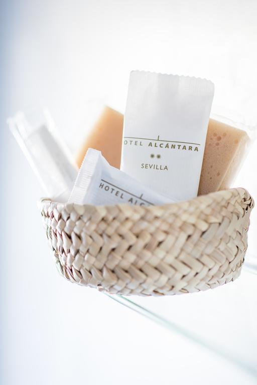 Family Room,190391575:JPEG