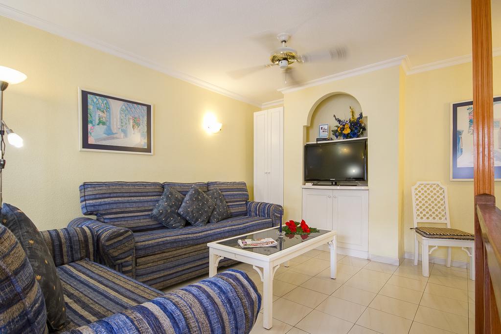 Two-Bedroom Apartment,685908966:JPEG